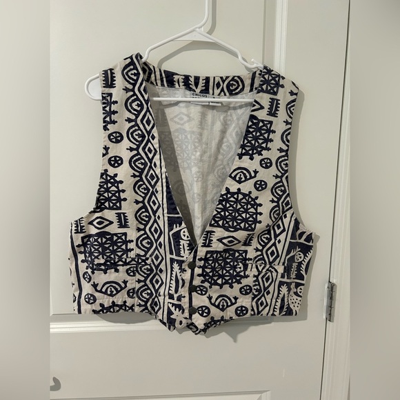 Chicos Vintage Aztec Print Vest - Picture 1 of 10
